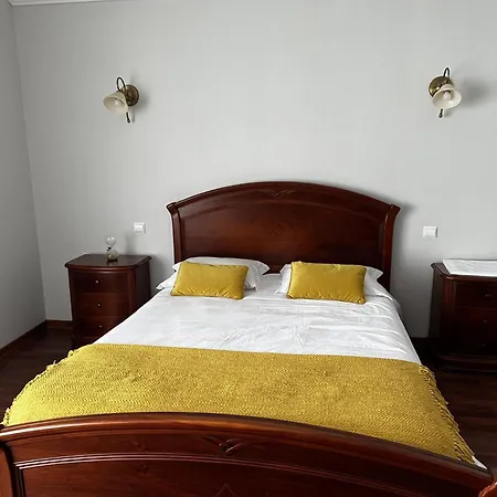 Alojamentos A Buraca