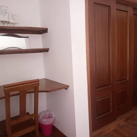 Alojamentos A Buraca Casa de hóspedes São Roque do Pico