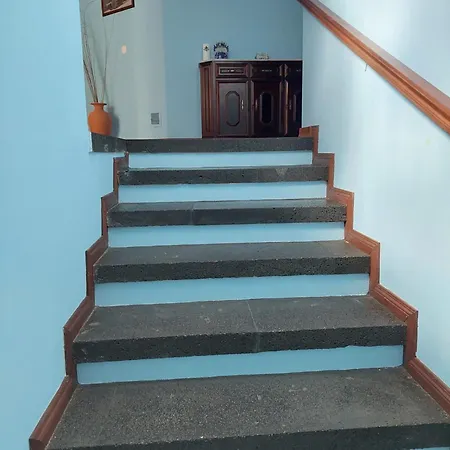 Alojamentos A Buraca ゲストハウス São Roque do Pico