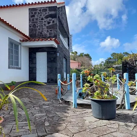 Alojamentos A Buraca