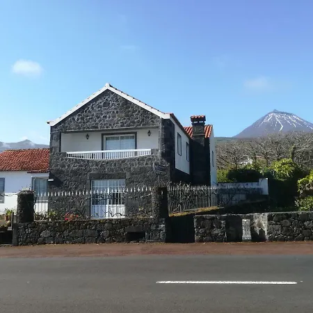 Casa de hóspedes Alojamentos A Buraca São Roque do Pico