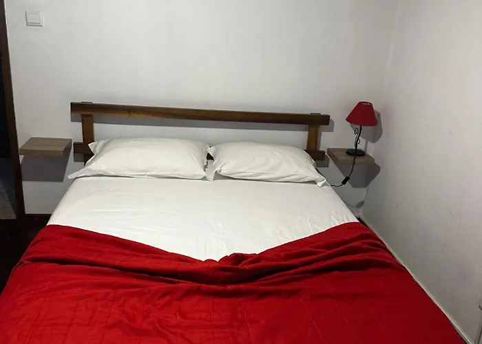 Alojamentos A Buraca بيت ضيافة *