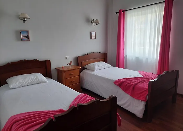 Alojamentos A Buraca Pensión *